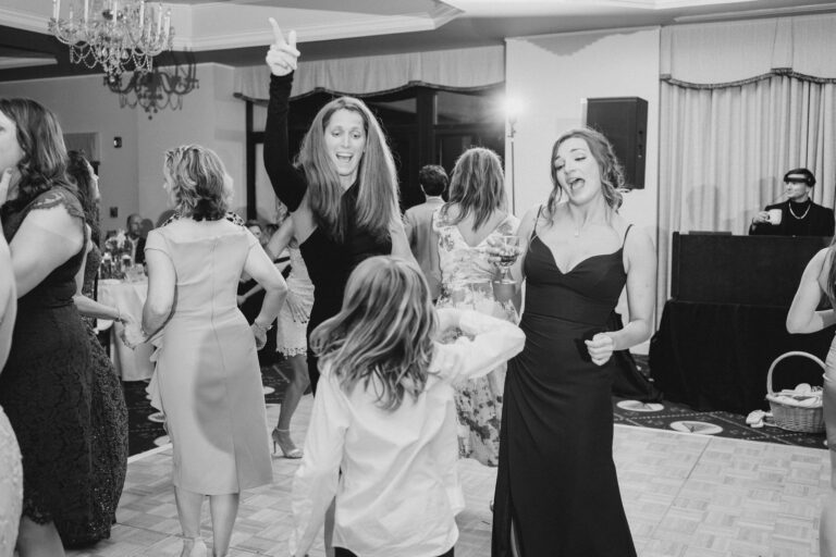 Newport Naval Officer's Club wedding